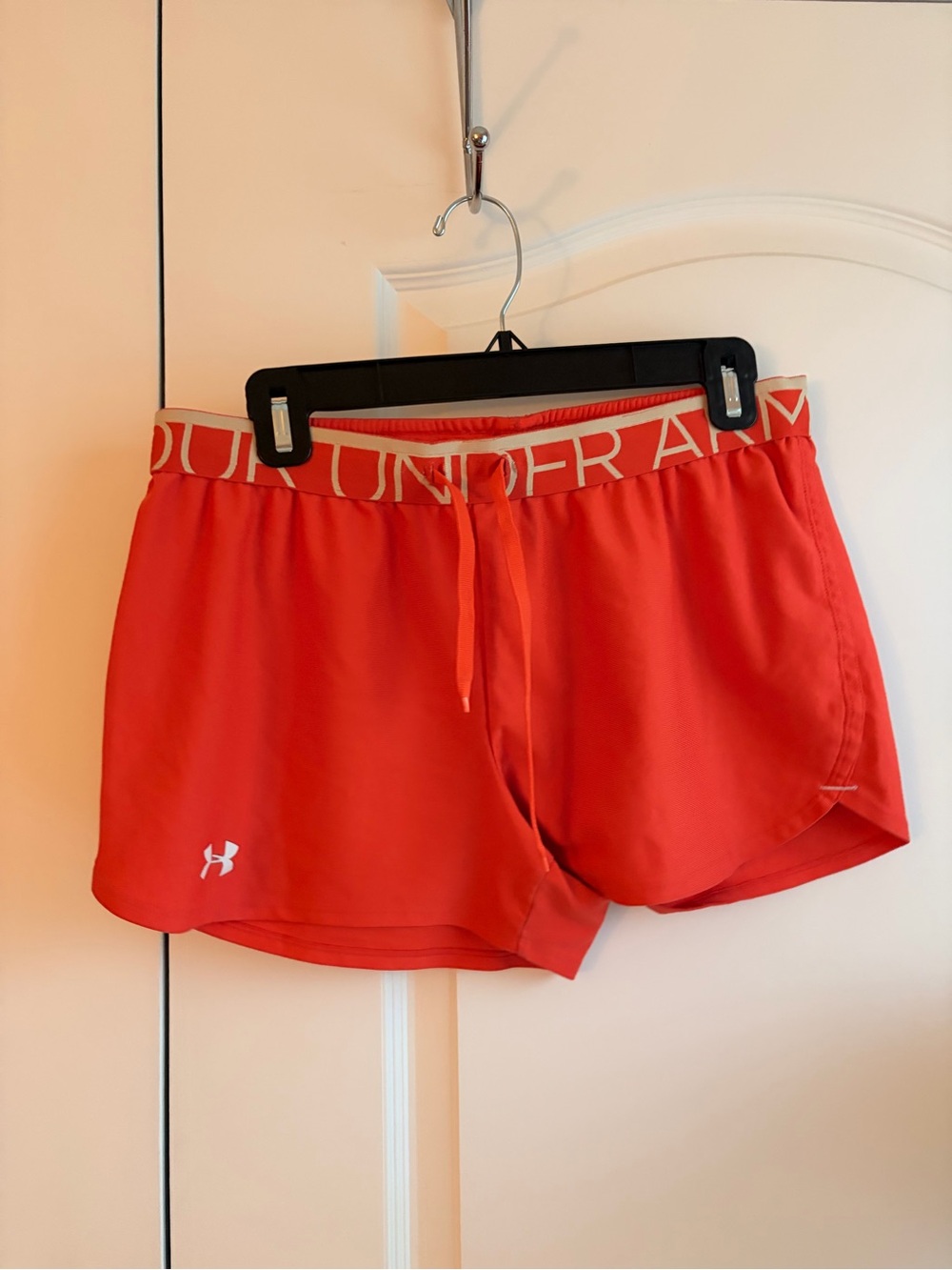 Under Armour Women's Coral-Red Athletic Shorts Size M